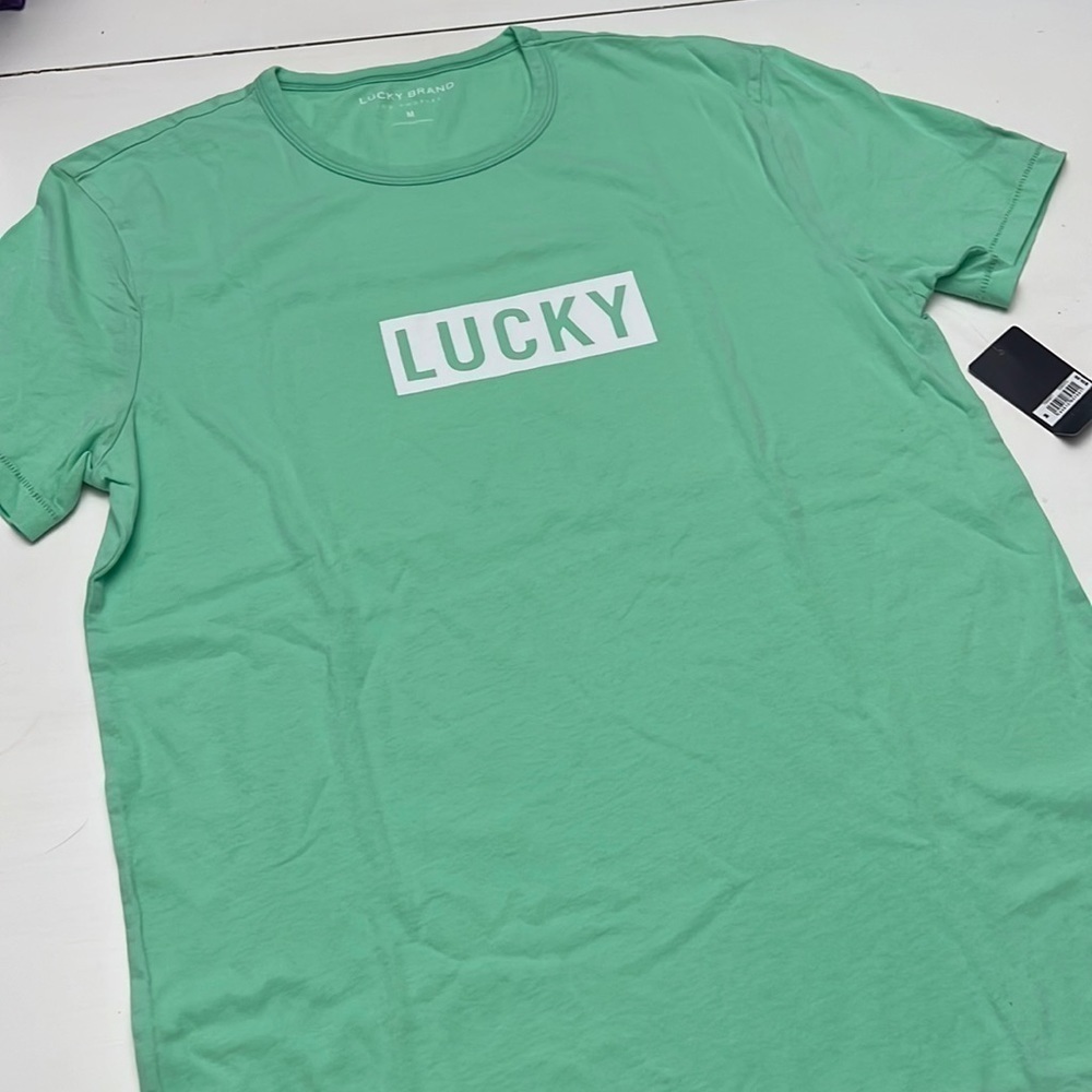 Lucky Brand Men’s Basic Tee Size Medium NWT